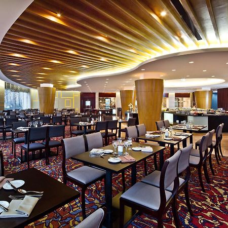 Отель Park Plaza Beijing Science Park Ресторан фото