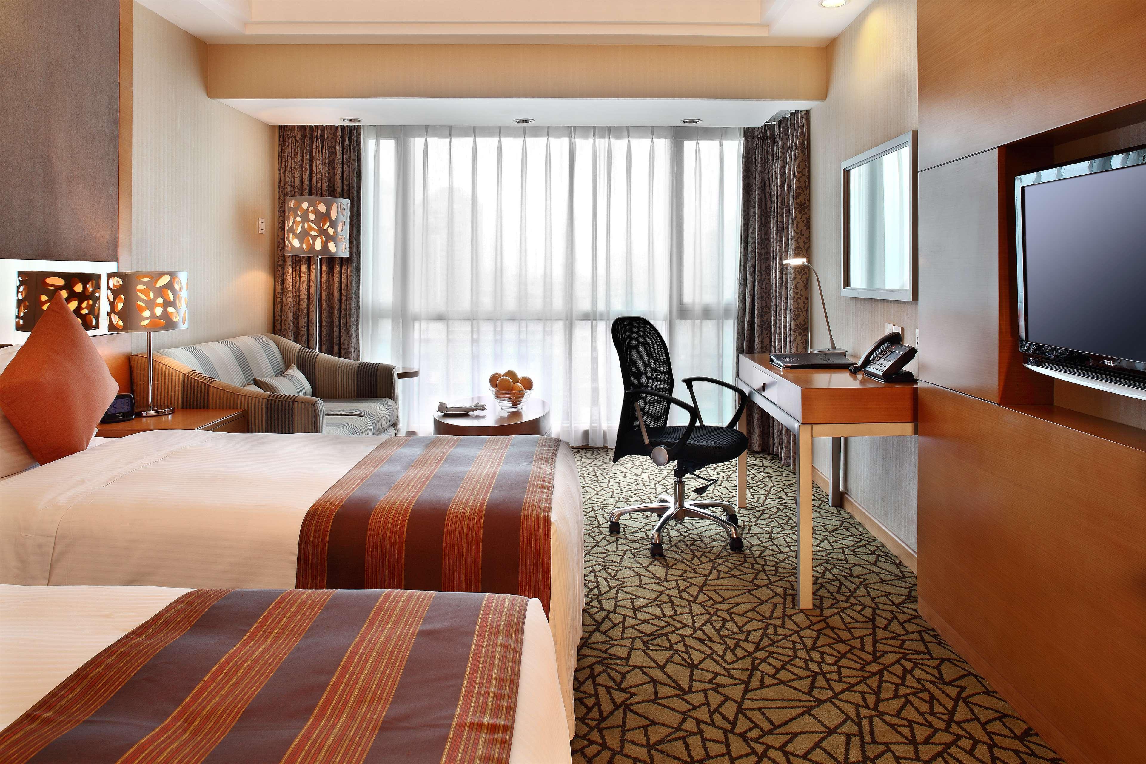 Отель Park Plaza Beijing Science Park Экстерьер фото