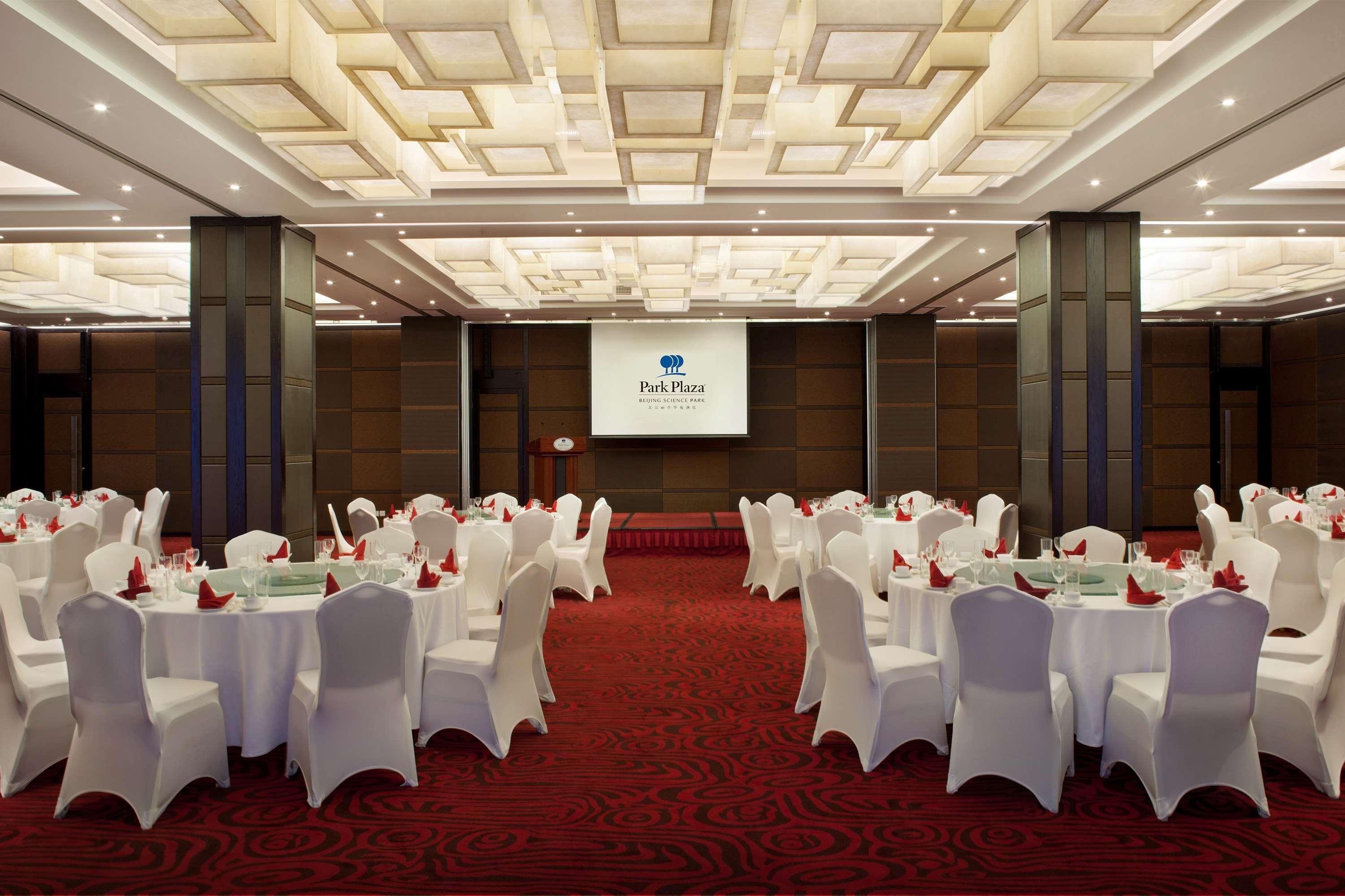 Отель Park Plaza Beijing Science Park Экстерьер фото