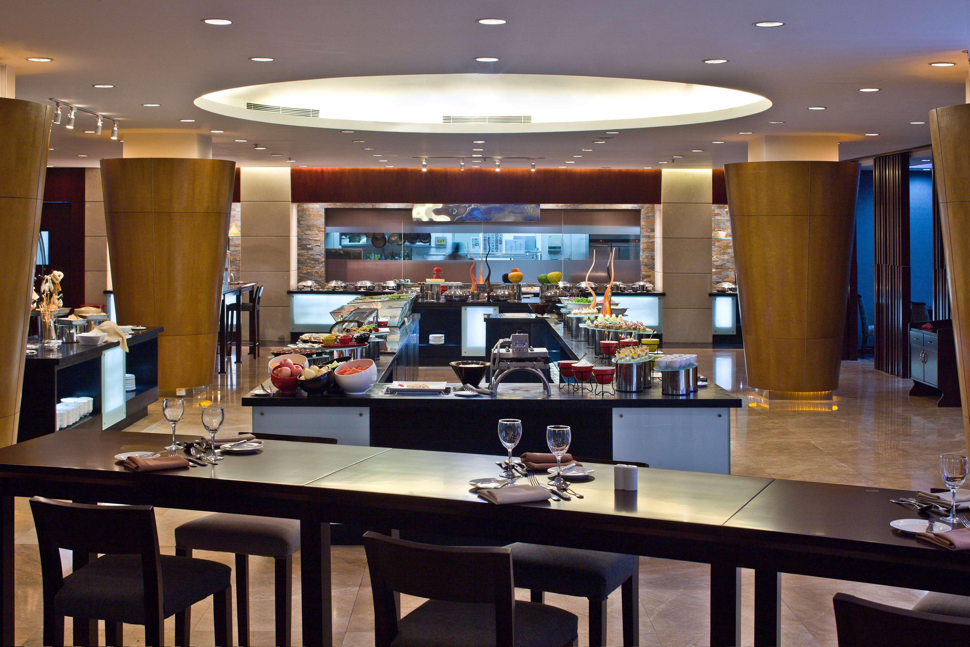 Отель Park Plaza Beijing Science Park Экстерьер фото