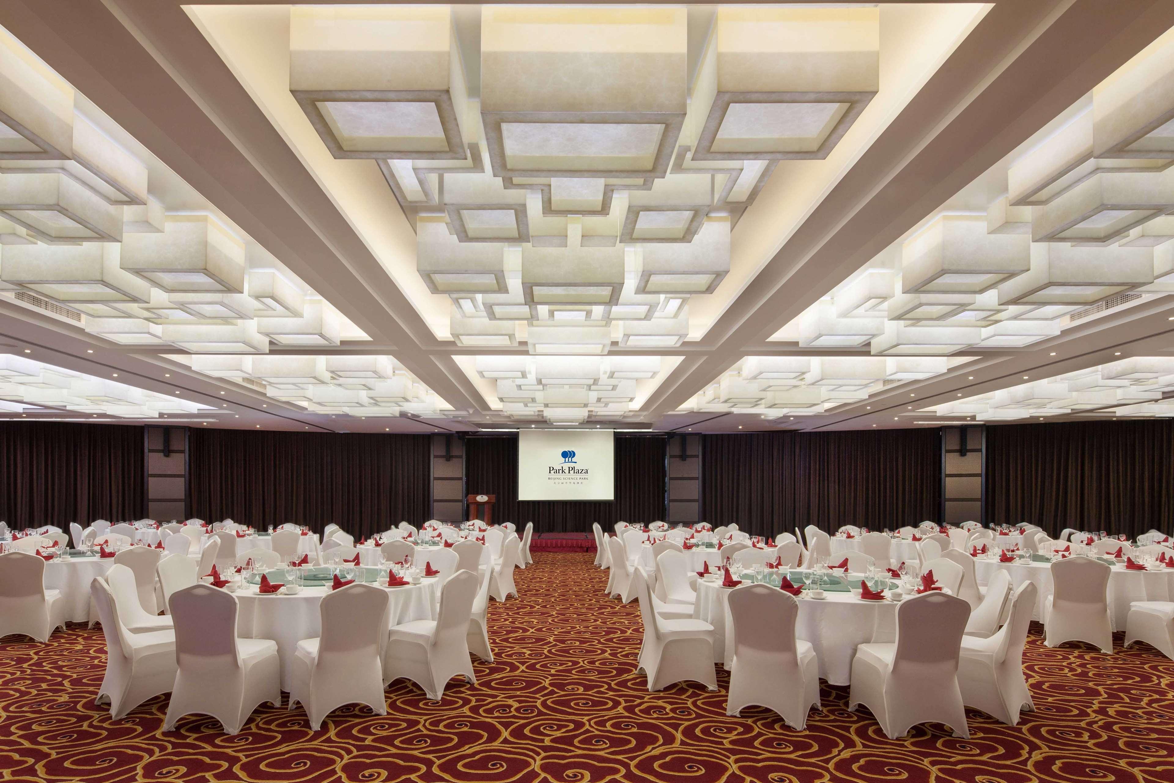 Отель Park Plaza Beijing Science Park Экстерьер фото