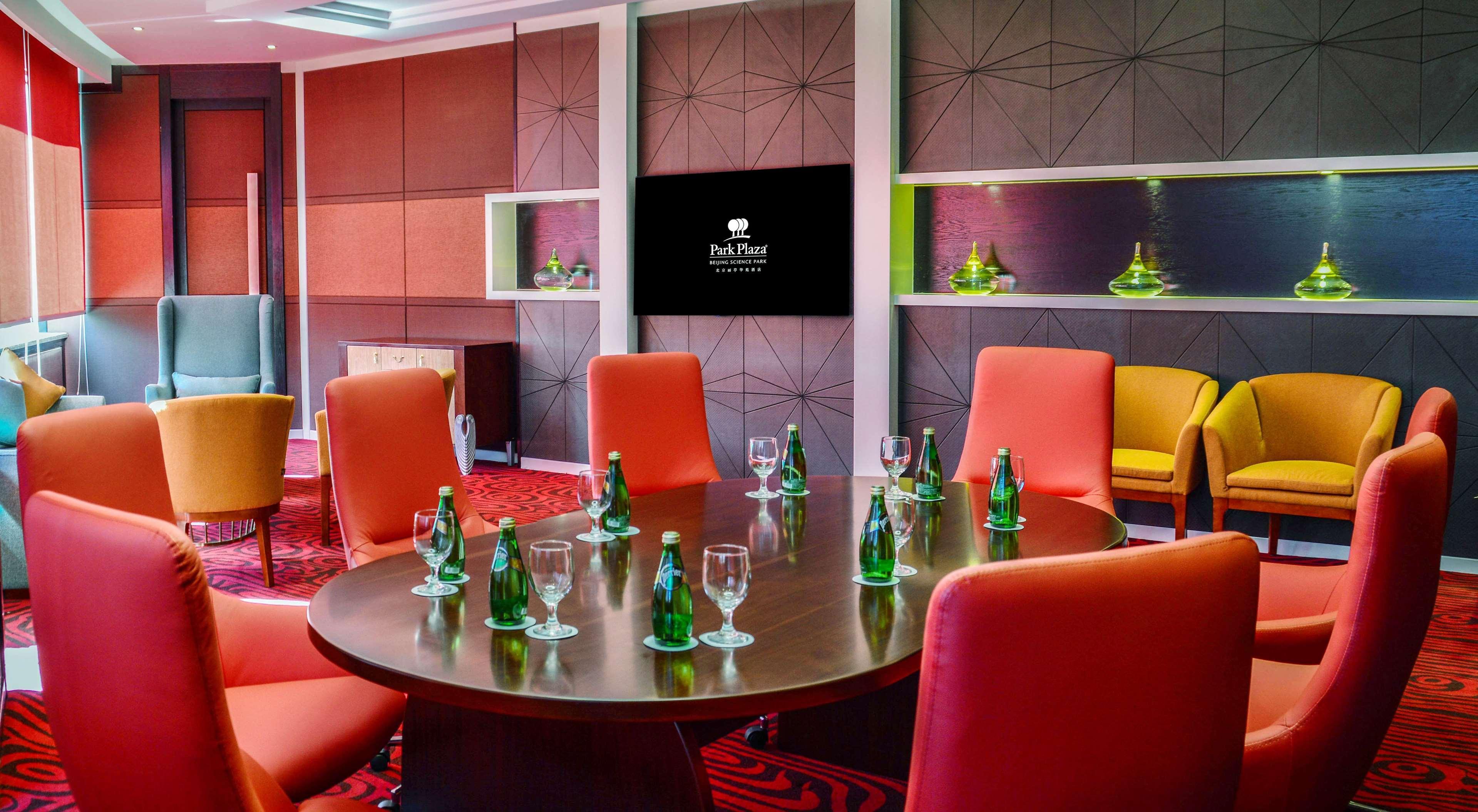 Отель Park Plaza Beijing Science Park Экстерьер фото