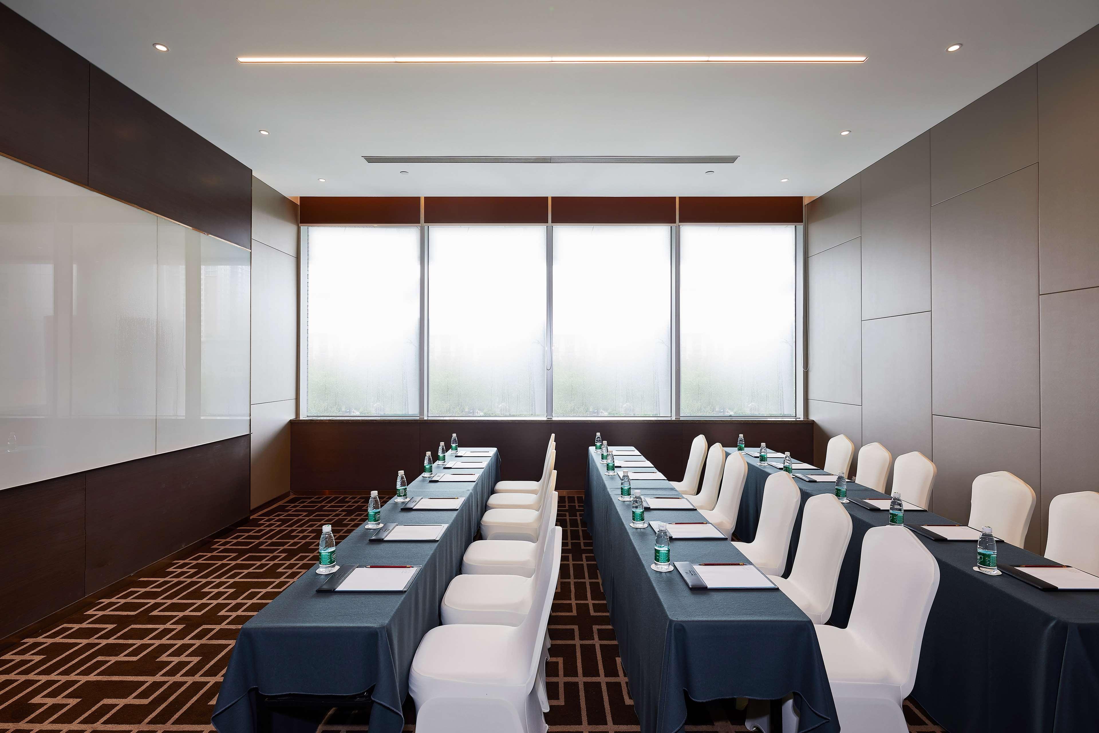 Отель Park Plaza Beijing Science Park Экстерьер фото